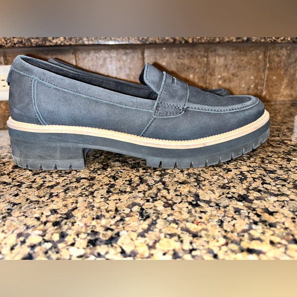 TOMS Cara Loafer - Picture 3 of 6